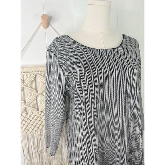 Frnch Herringbone Swing Top Size M/L Black White 3/4 Sleeve - Picture 2 of 8